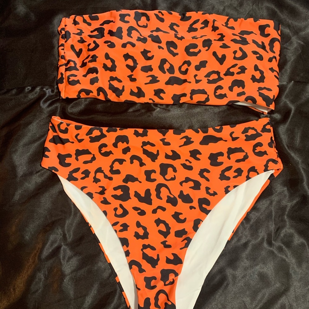 High wasted leopard bandeau bikini